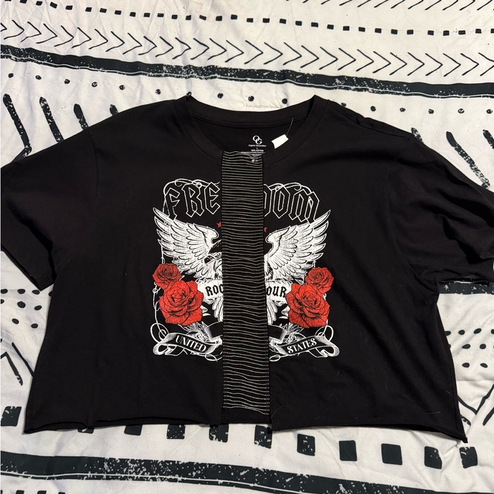 Graphic Freedom Rose Short Sleeve Tee - Black